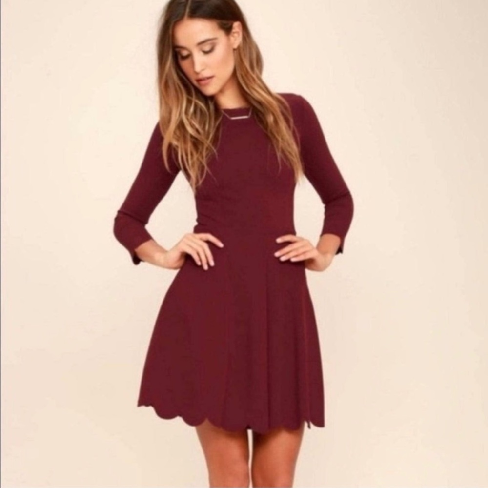 Scallop-Hemmed Long-Sleeve Lulus Mini Dress